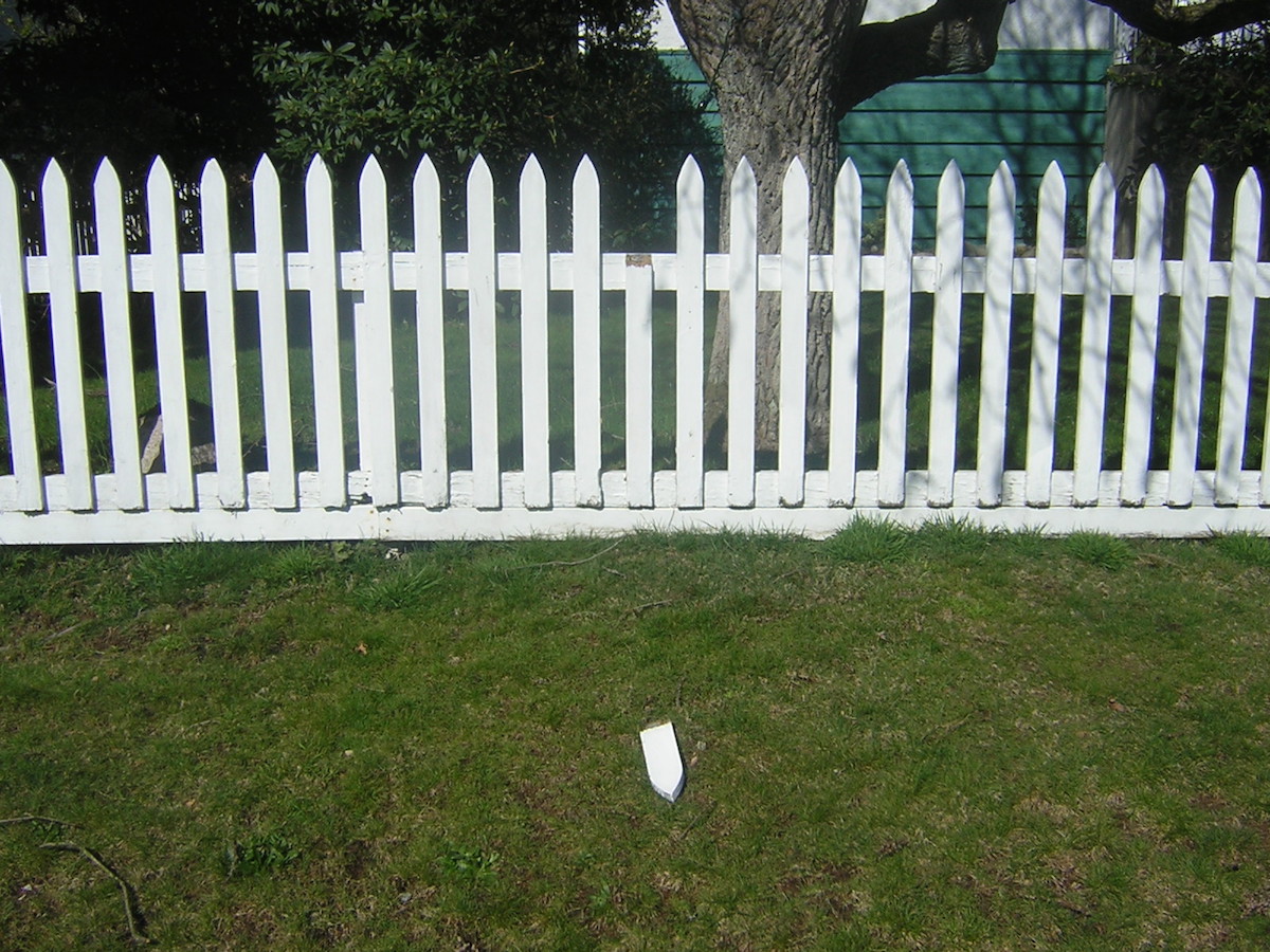 Iron and Aluminum Fence Repair