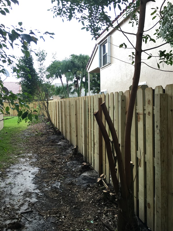 Fence Repair Contractors in Santa Ana, CA