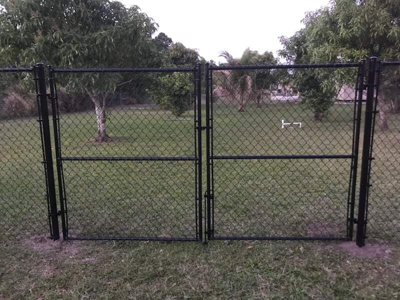 Chain Link Fences in Santa Ana CA